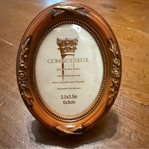 Connoisseur Ornate Brown Oval Photo Frame 2.5”X3.5”